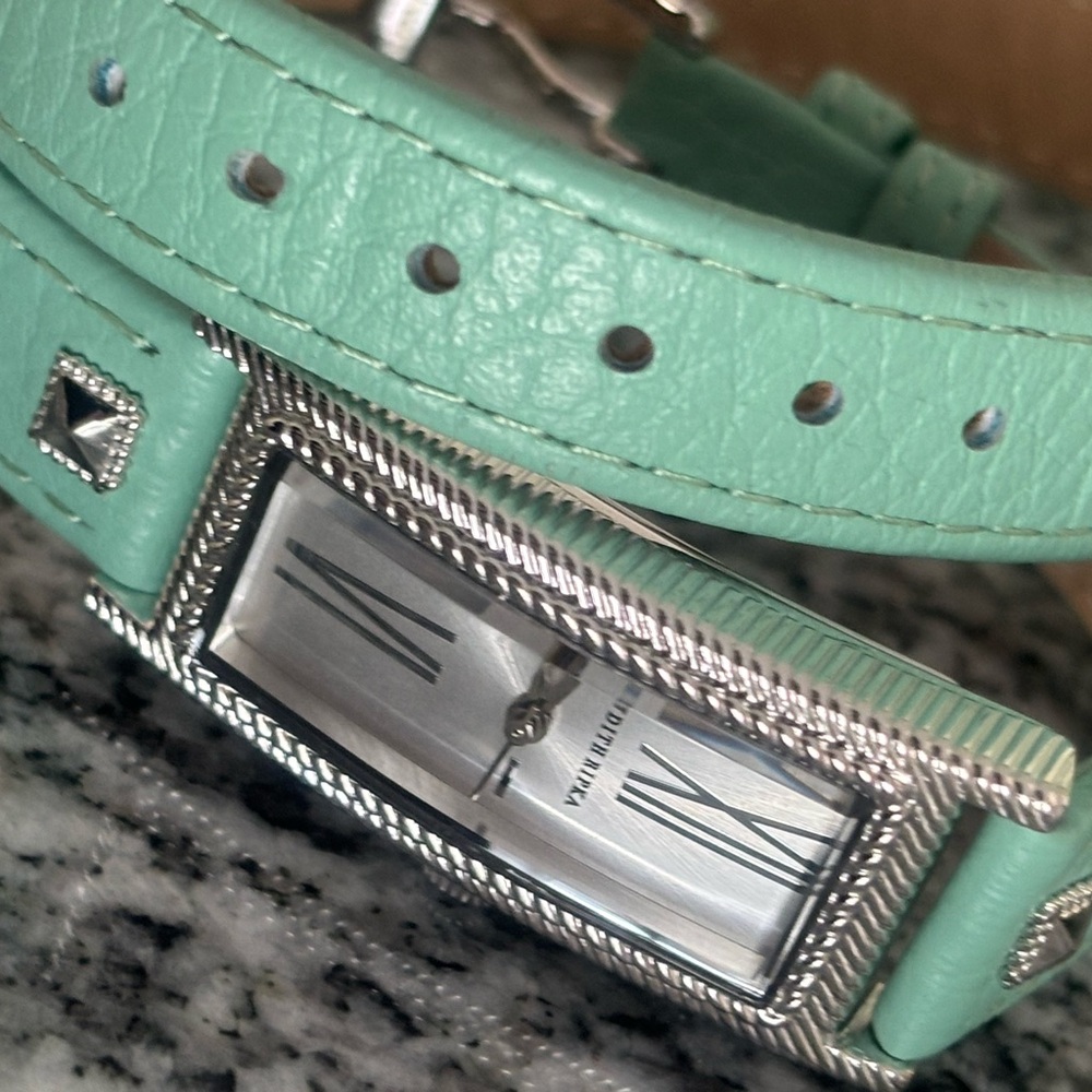 Water resistant Judith Ripka NEW watch - Picture 2 of 10